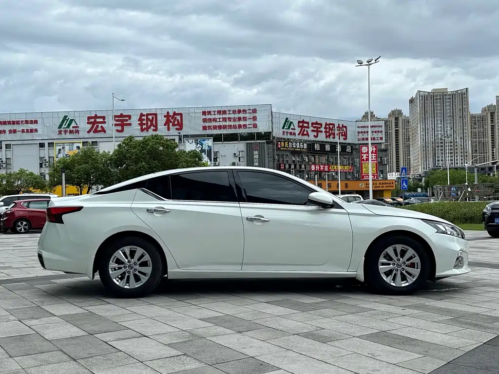 Nissan Teana 2020