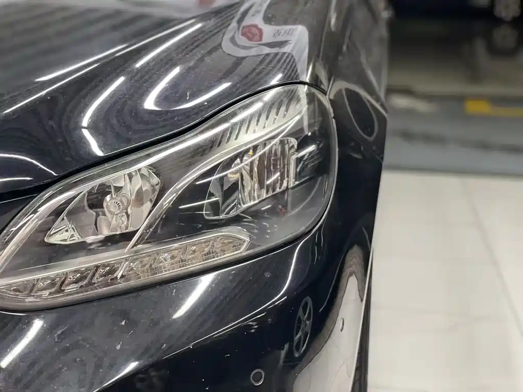 Mercedes-Benz E-Class 2015 — фото 10