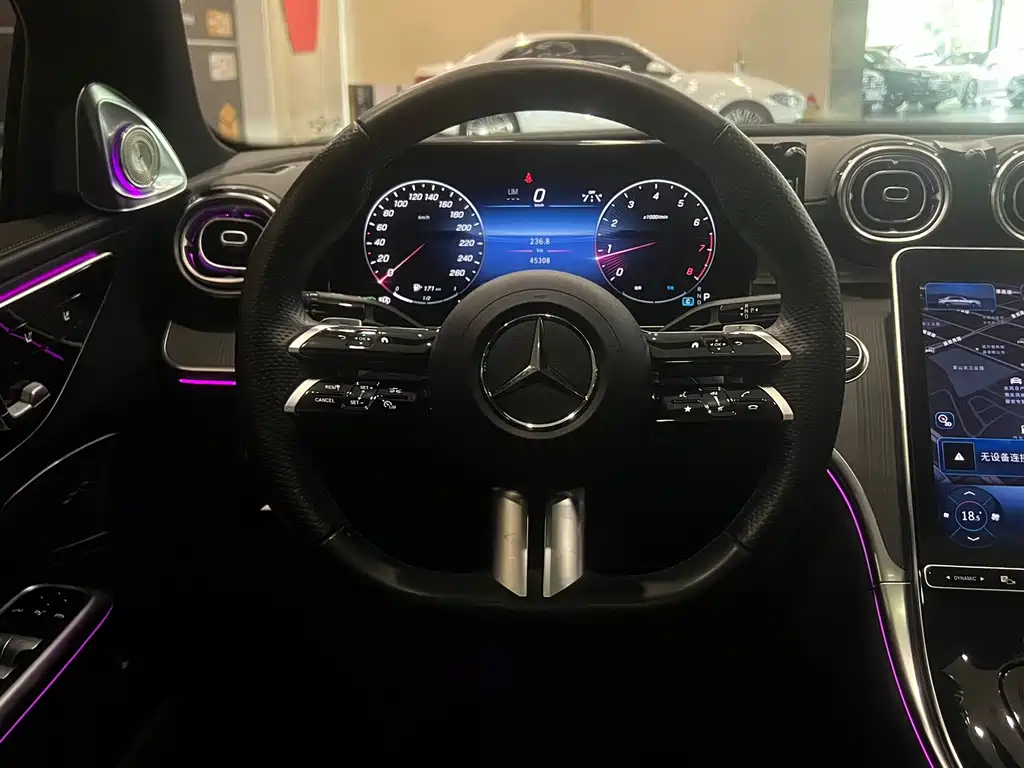 Mercedes-Benz C-Class 2023 — фото 14