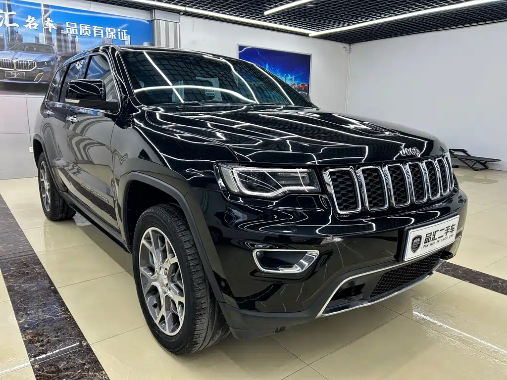 Jeep Grand Cherokee 2021 — фото 3