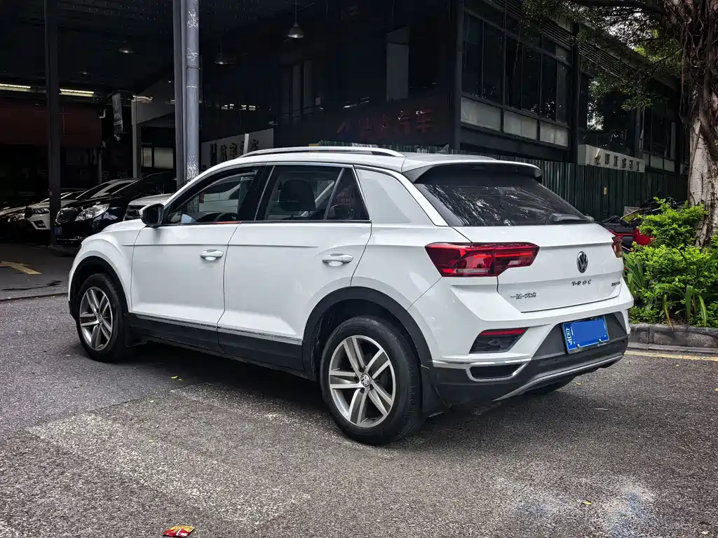 Volkswagen T-Roc 2020 — фото 15