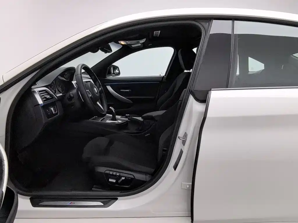 BMW 4 Series 2018 — фото 10