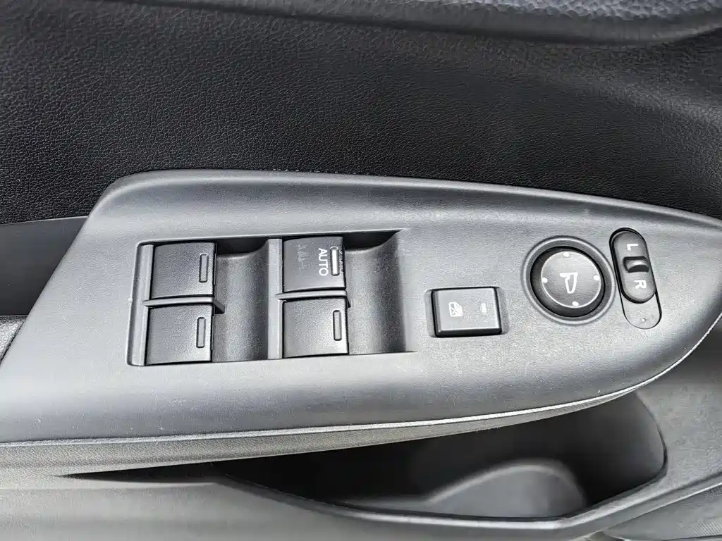 Honda Fit 2016 — фото 9