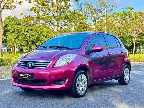 Toyota Yaris 2012