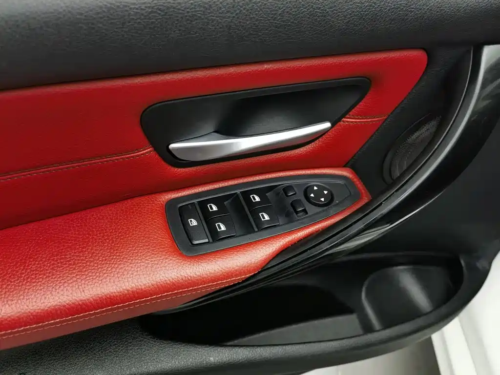 BMW 3 Series 2015 — фото 9