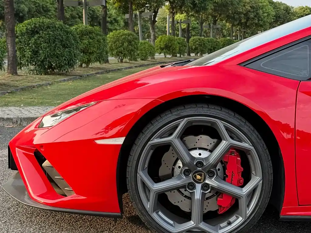 Lamborghini Huracán 2023