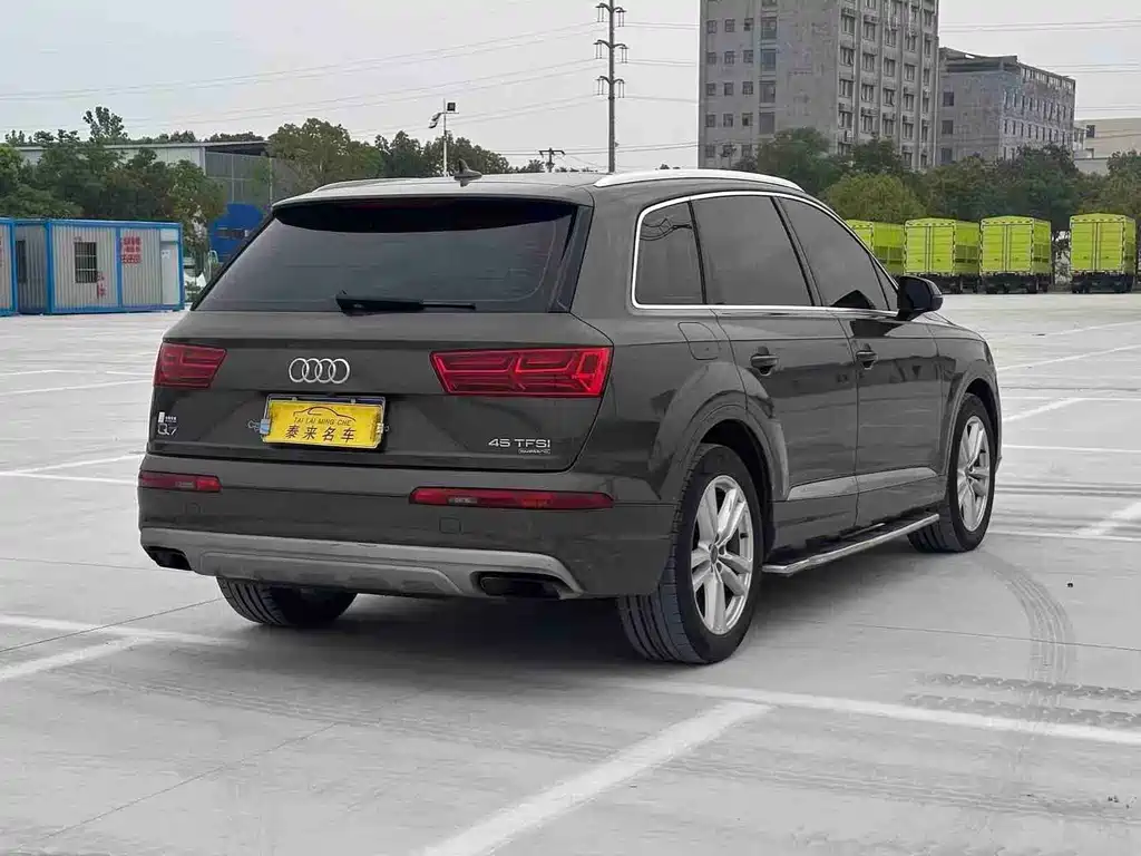 Audi Q7 2016 — фото 8