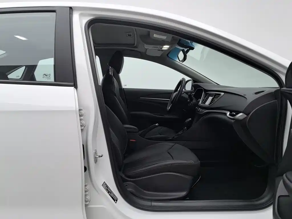 Buick Excelle GT 2019 — фото 23