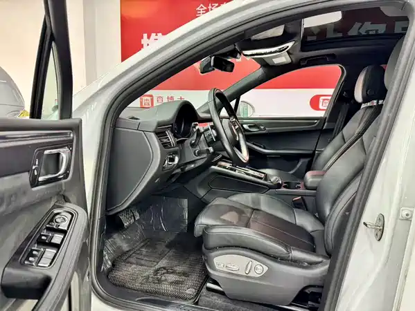 Porsche Macan 2023