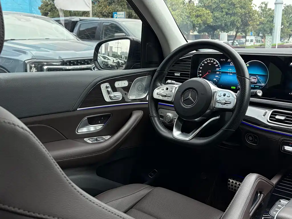 Mercedes-Benz GLS 2023 — фото 18