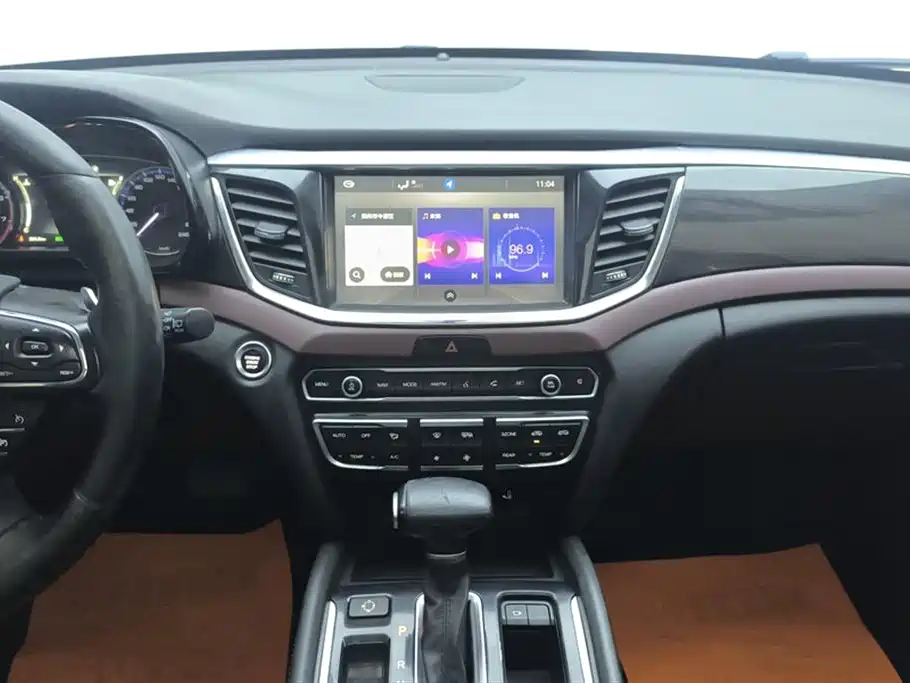GAC Motor Trumpchi GS8 2018 — фото 13