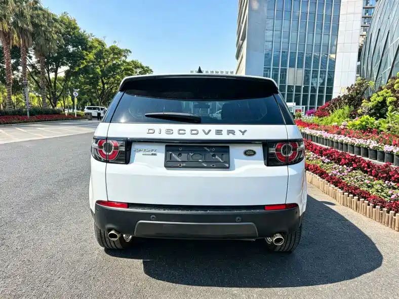 Land Rover Discovery Sport 2018 — фото 13
