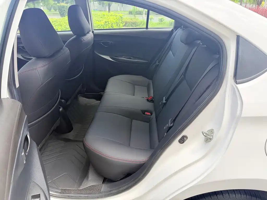Toyota Vios 2015 — фото 9
