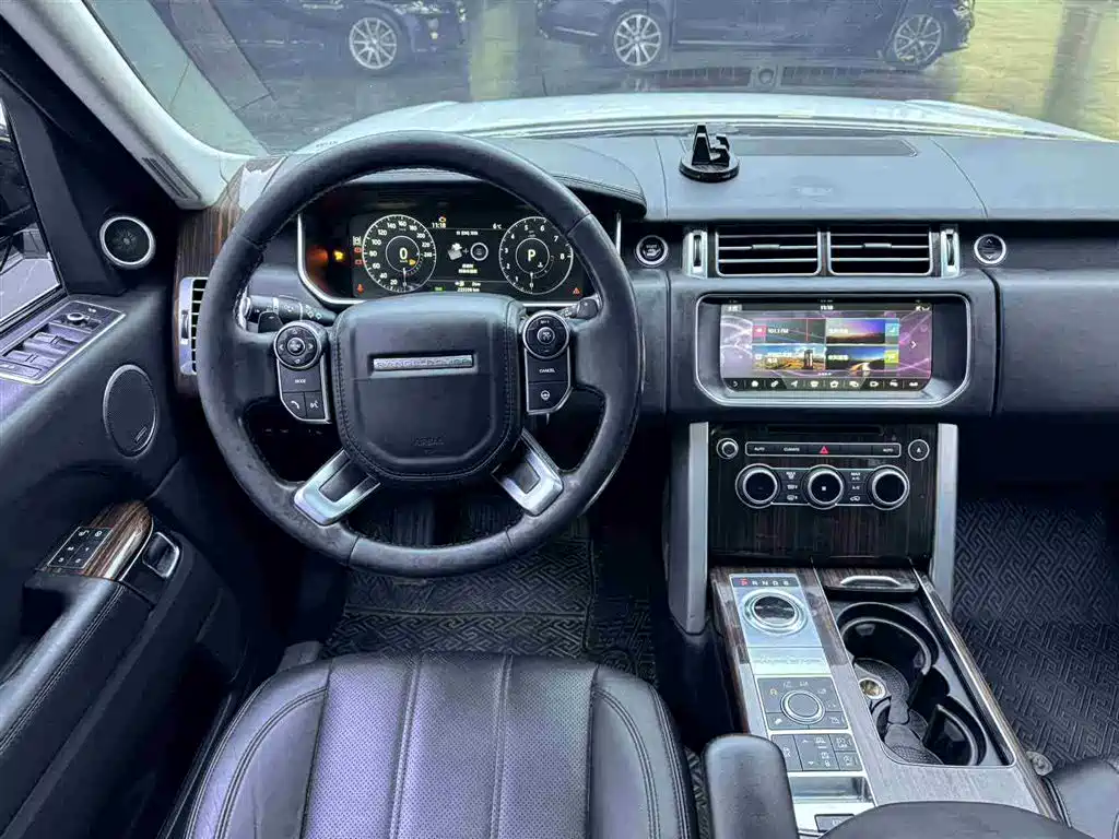 Land Rover Range Rover 2017 — фото 14