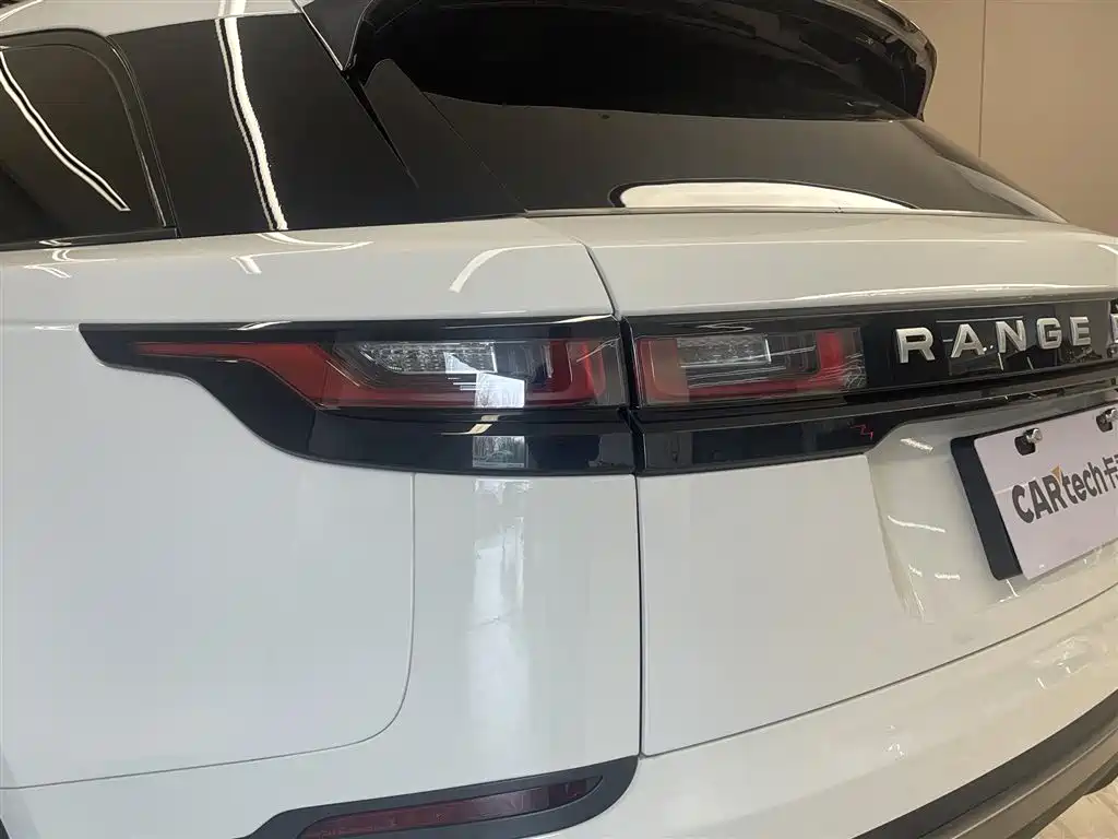 Land Rover Velar 2019 — фото 10