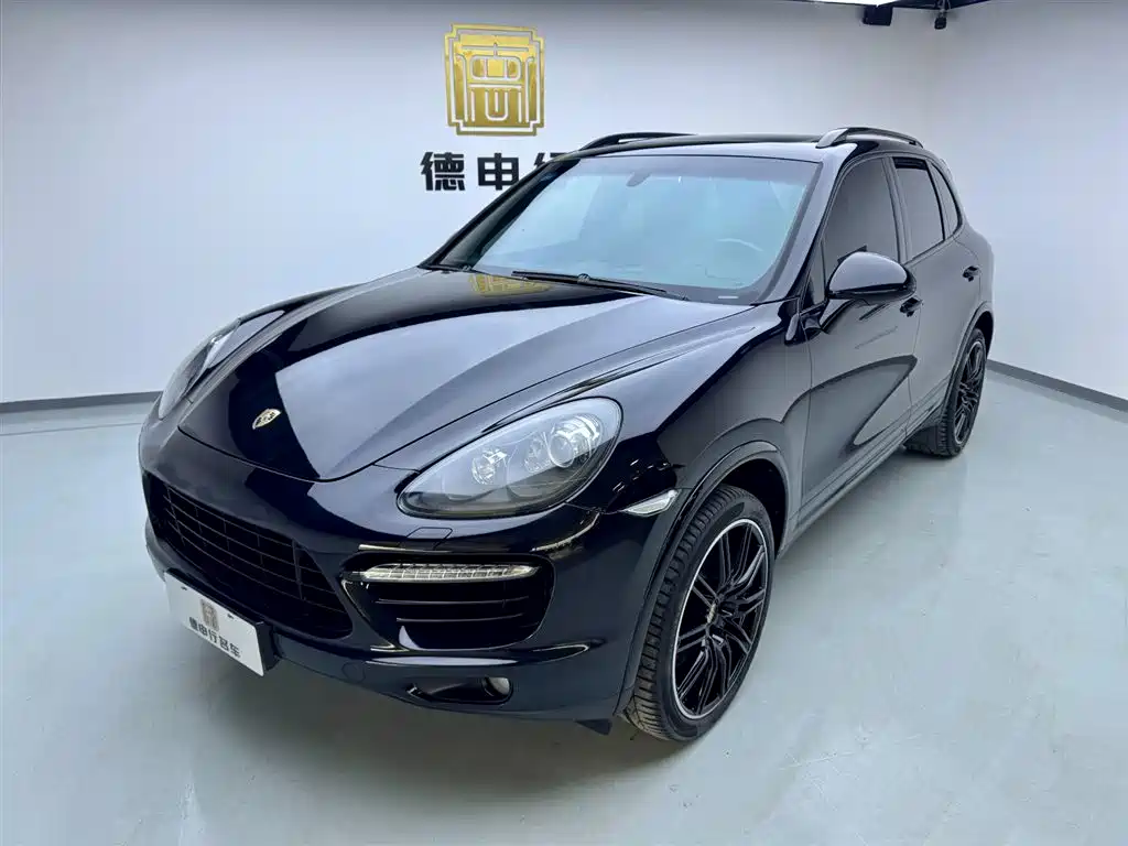 Porsche Cayenne 2013 — фото 1