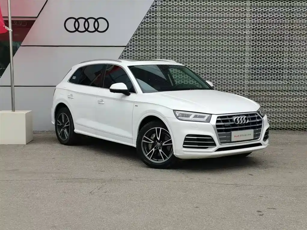 Audi Q5L 2019 — фото 3