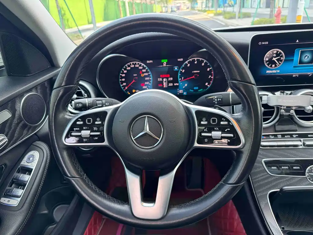 Mercedes-Benz C-Class 2021 — фото 17