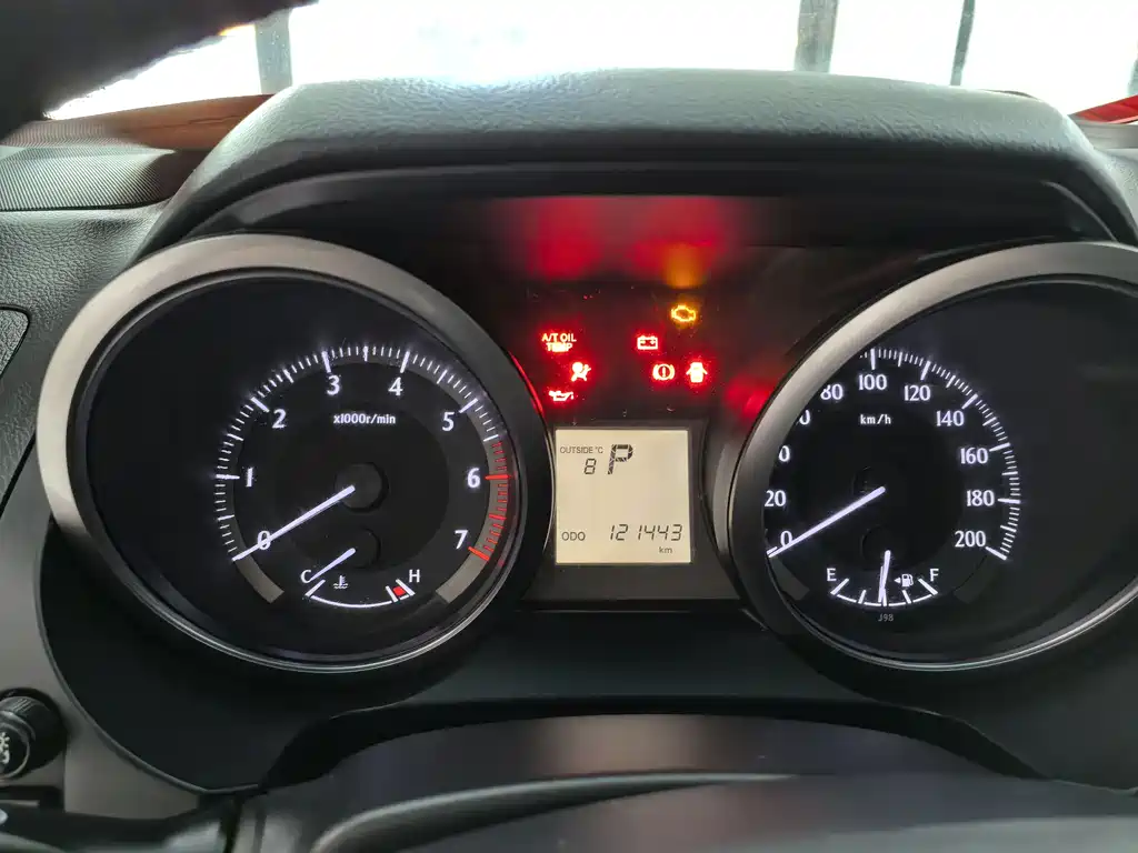 Toyota Prado 2017 — фото 10