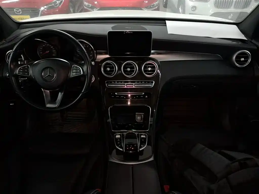 Mercedes-Benz GLC 2019 — фото 10
