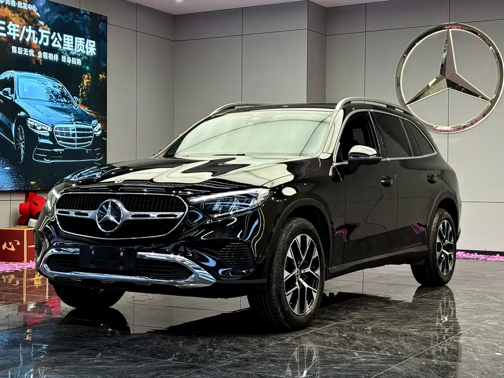 Mercedes-Benz GLC 2023 — фото 1