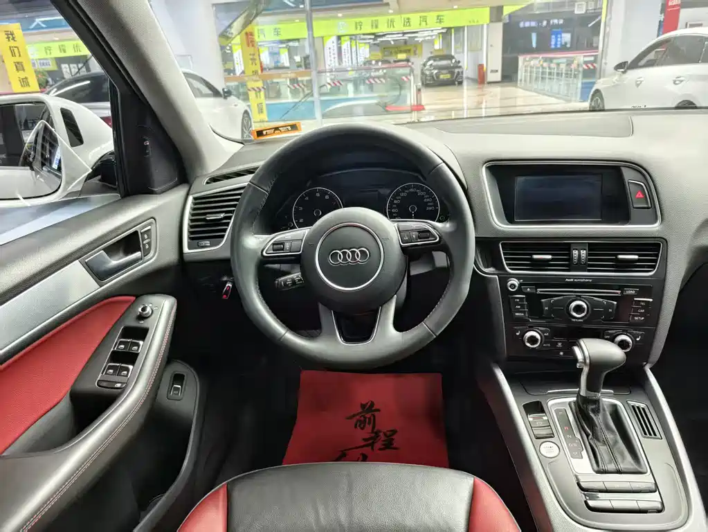Audi Q5 2017 — фото 9