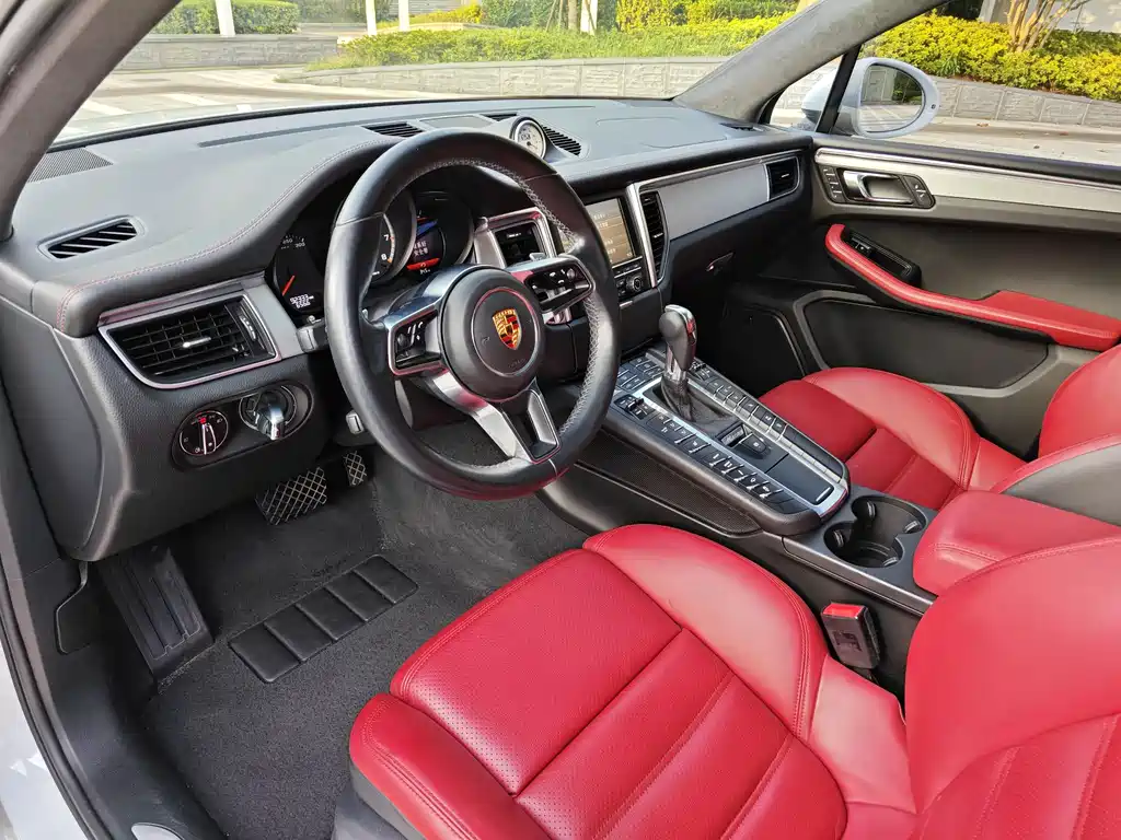 Porsche Macan 2015 — фото 9