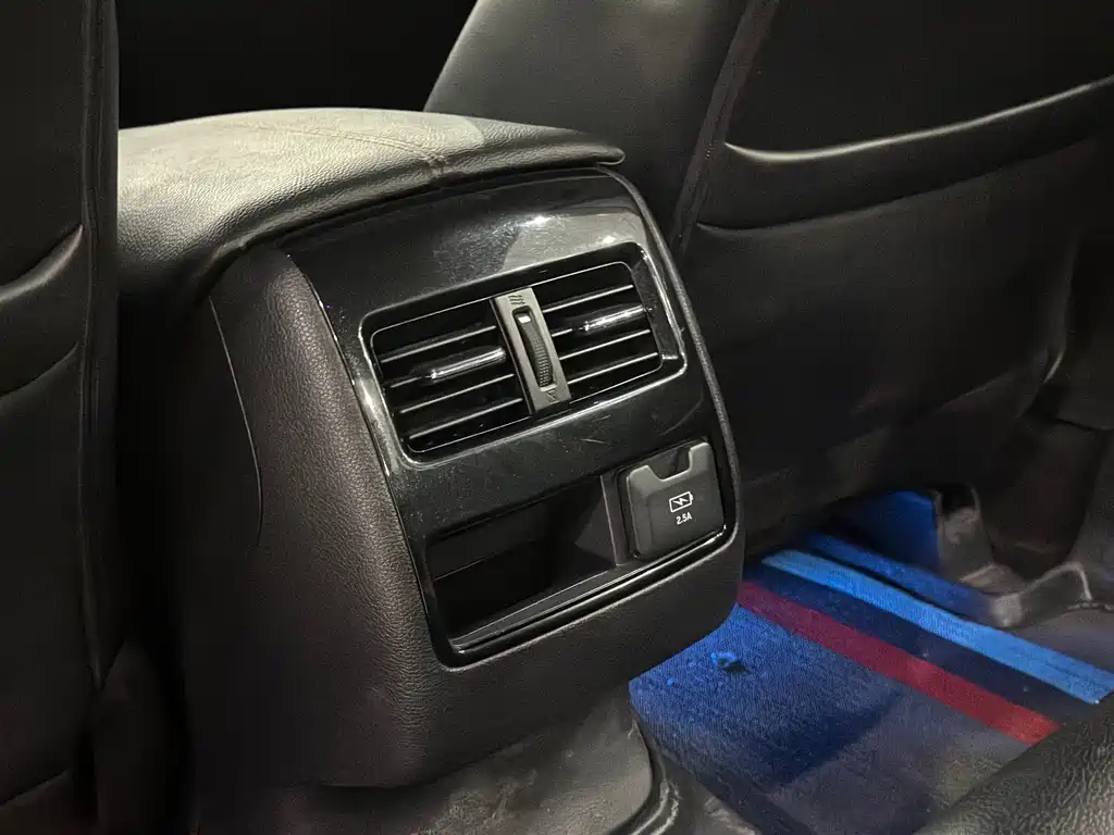 Honda Accord 2017 — фото 13