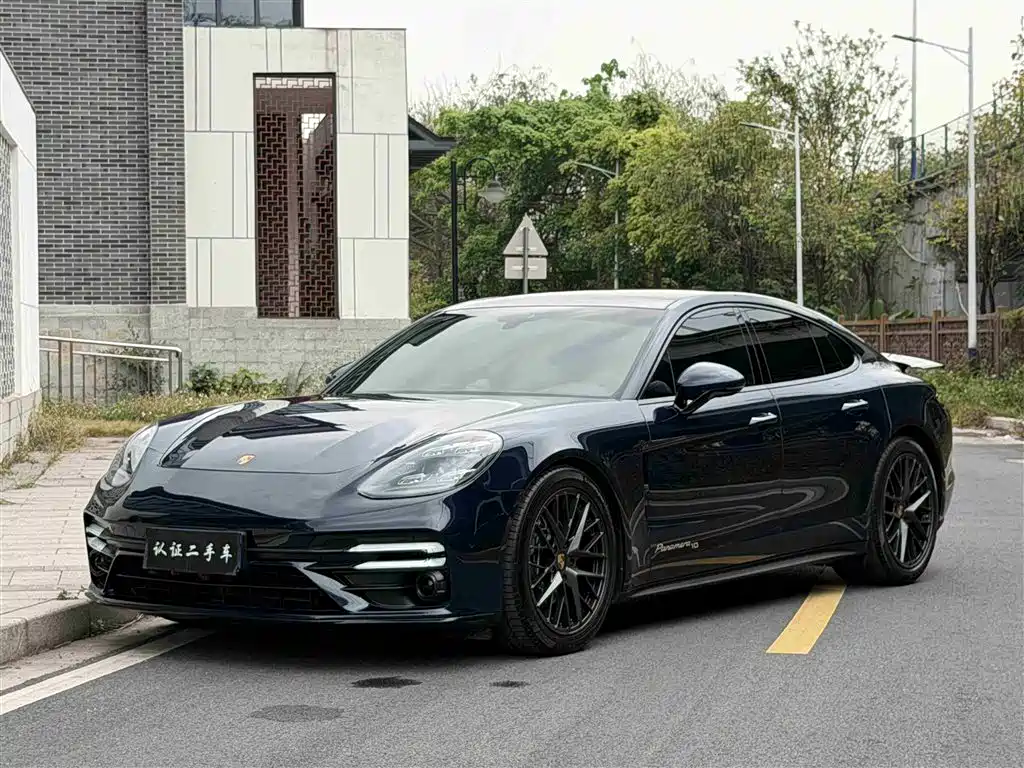 Porsche Panamera 2020 — фото 2