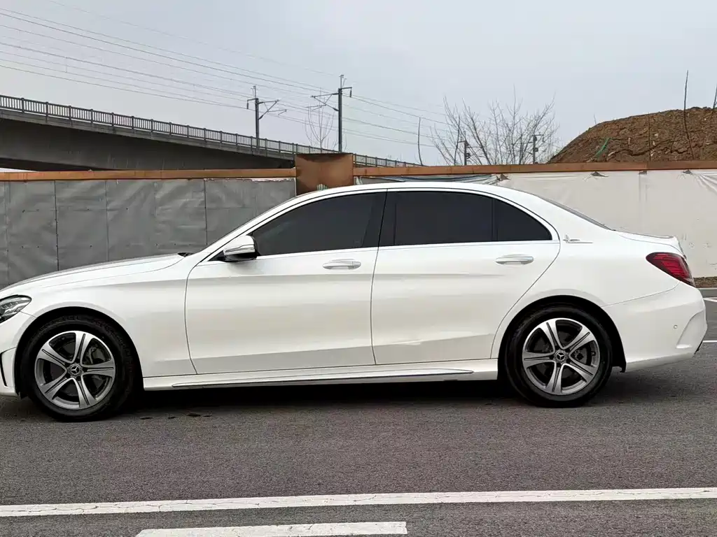 Mercedes-Benz C-Class 2020 — фото 5