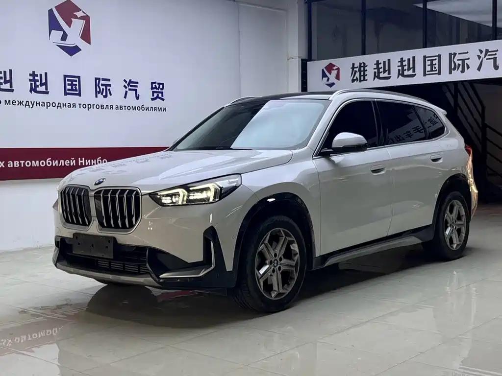 BMW X1 2023 — фото 1