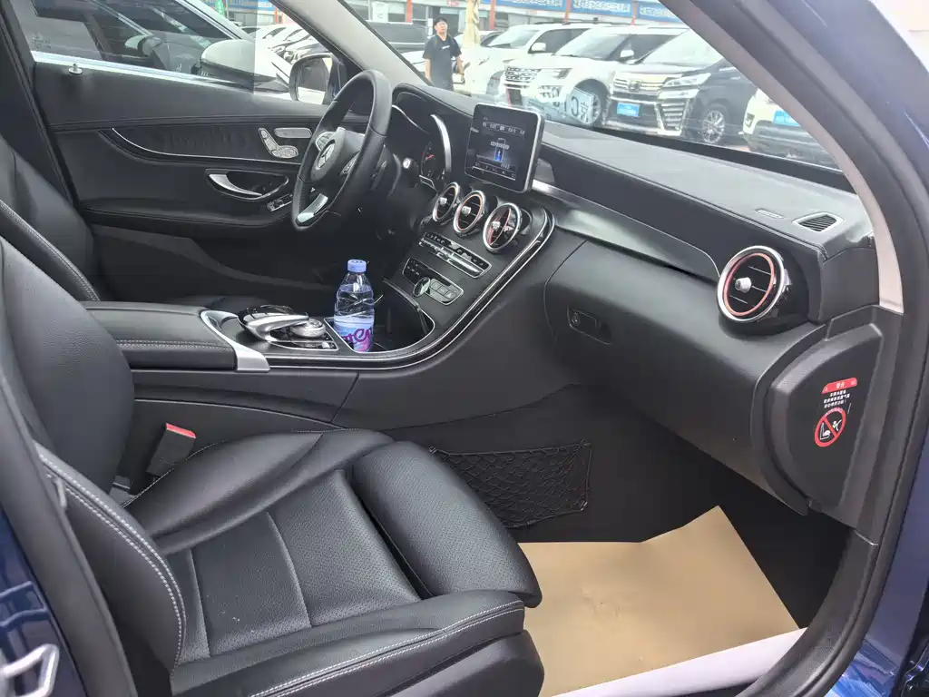 Mercedes-Benz C-Class 2018 — фото 8