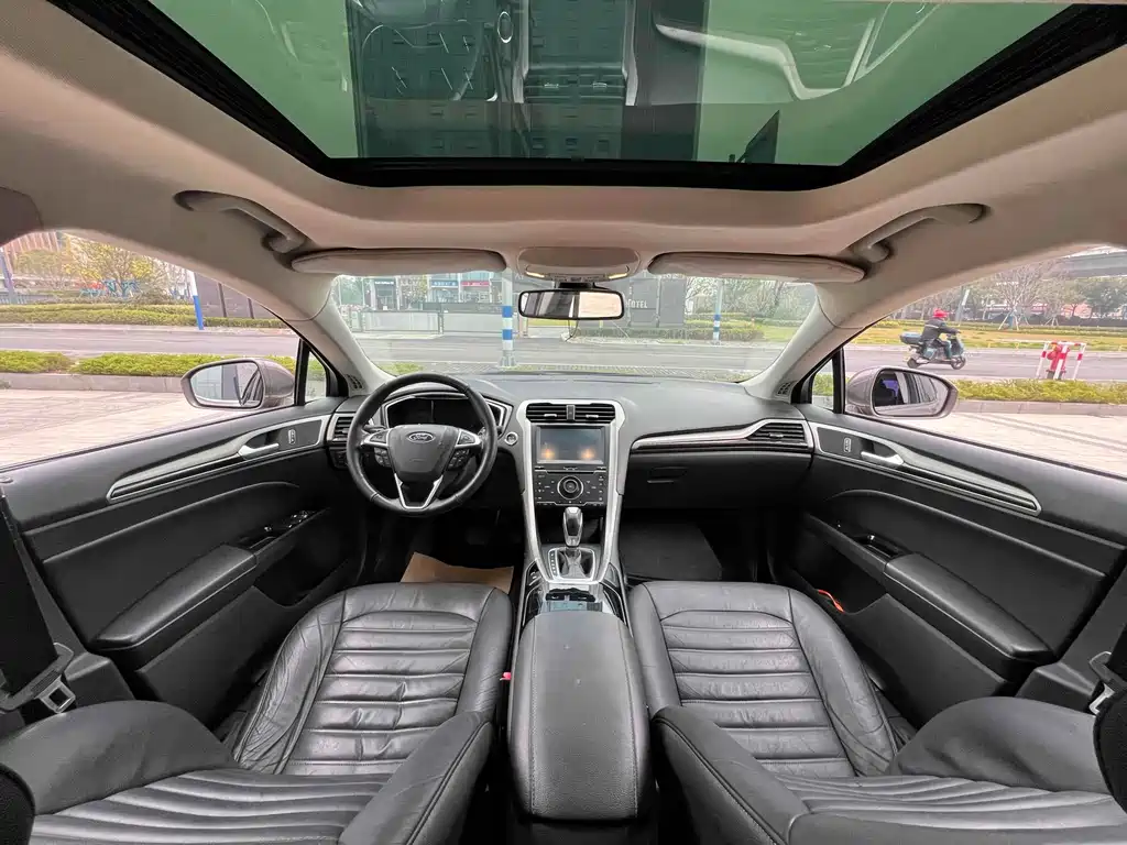 Ford Mondeo 2015 — фото 10