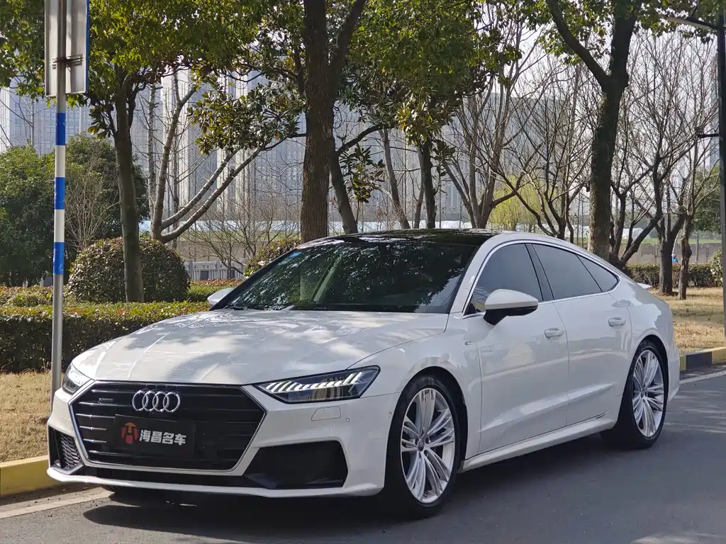 Audi A7 2019 — фото 1