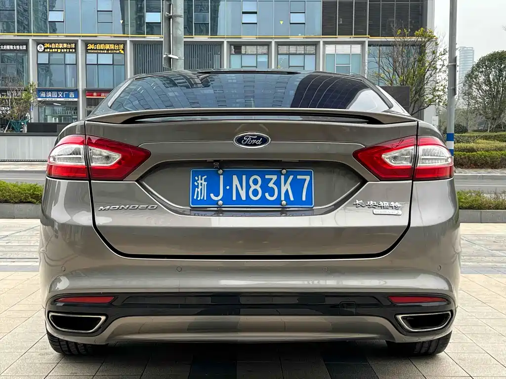 Ford Mondeo 2015 — фото 6