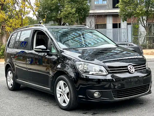 Volkswagen Touran 2015