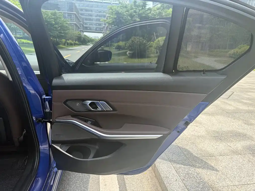 BMW 3 Series 2020 — фото 10