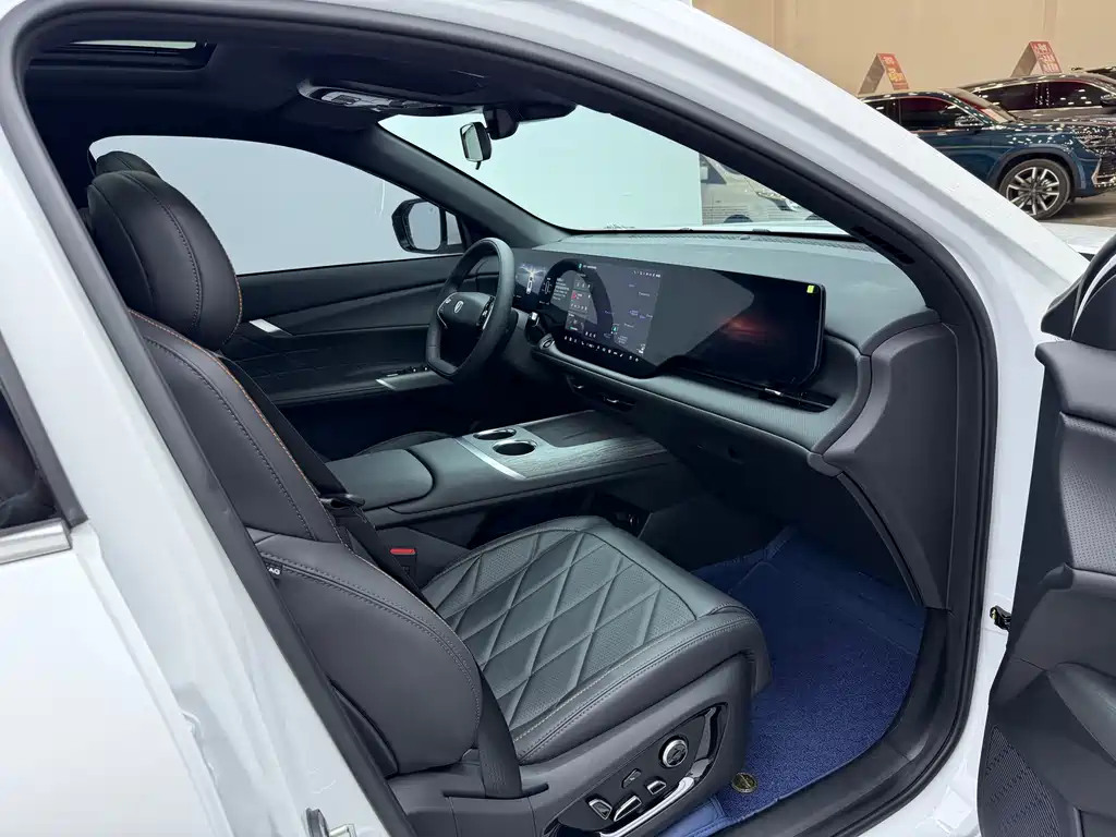 Changan CS75 PLUS 2025 — фото 18
