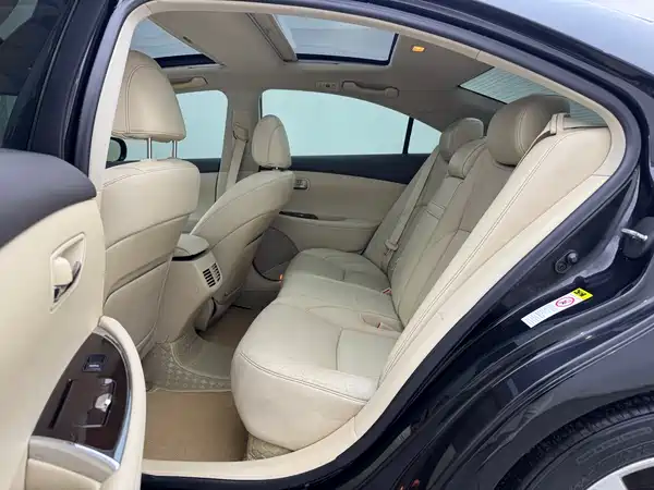 Lexus ES 2010