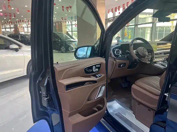 Mercedes-Benz Vito 2024
