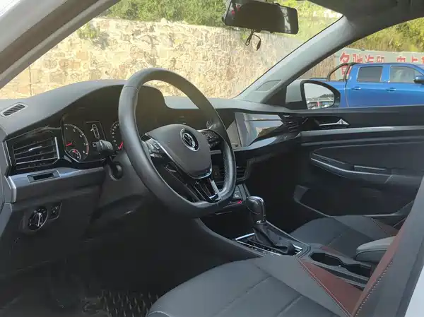 Volkswagen Bora 2021