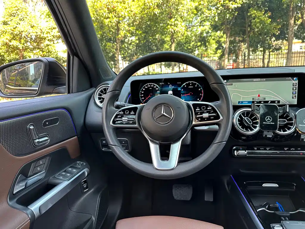 Mercedes-Benz GLB 2021 — фото 11