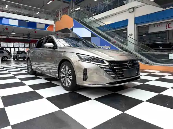 Nissan Teana 2022
