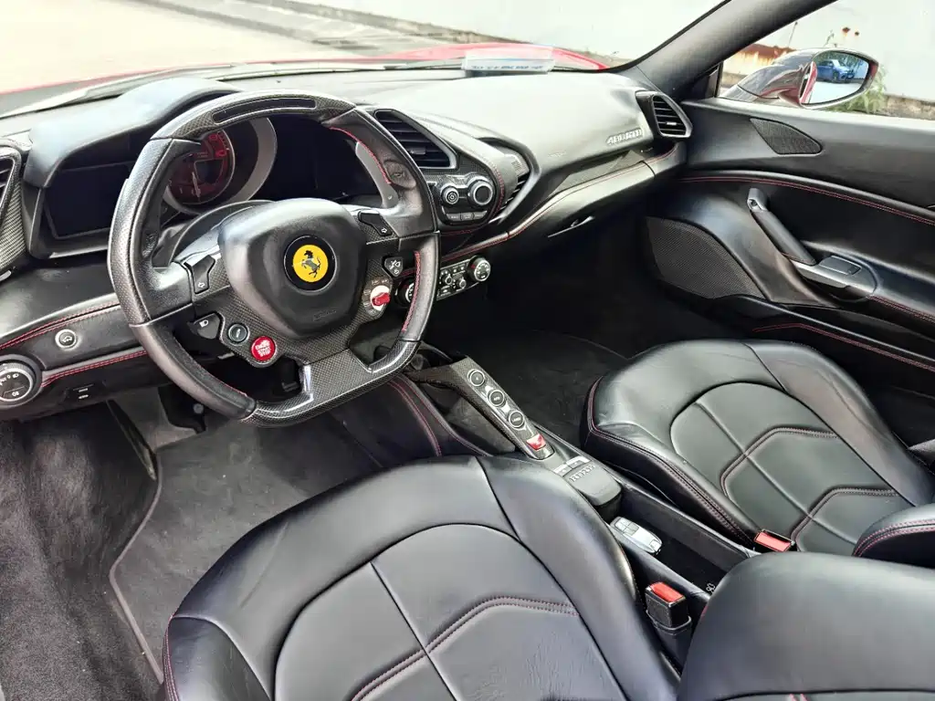 Ferrari 488 2018 — фото 10