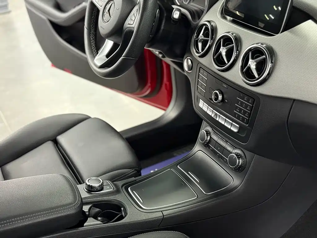 Mercedes-Benz B-Class 2018 — фото 7
