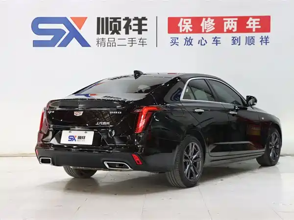Cadillac CT4 2022