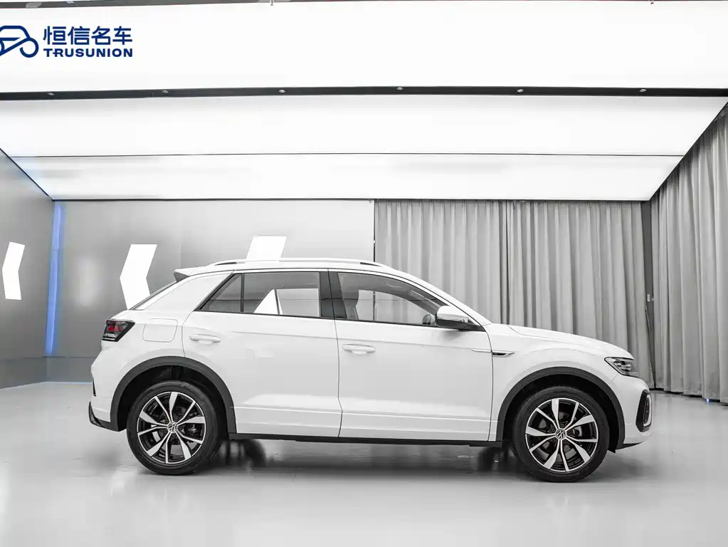 Volkswagen T-Roc 2023
