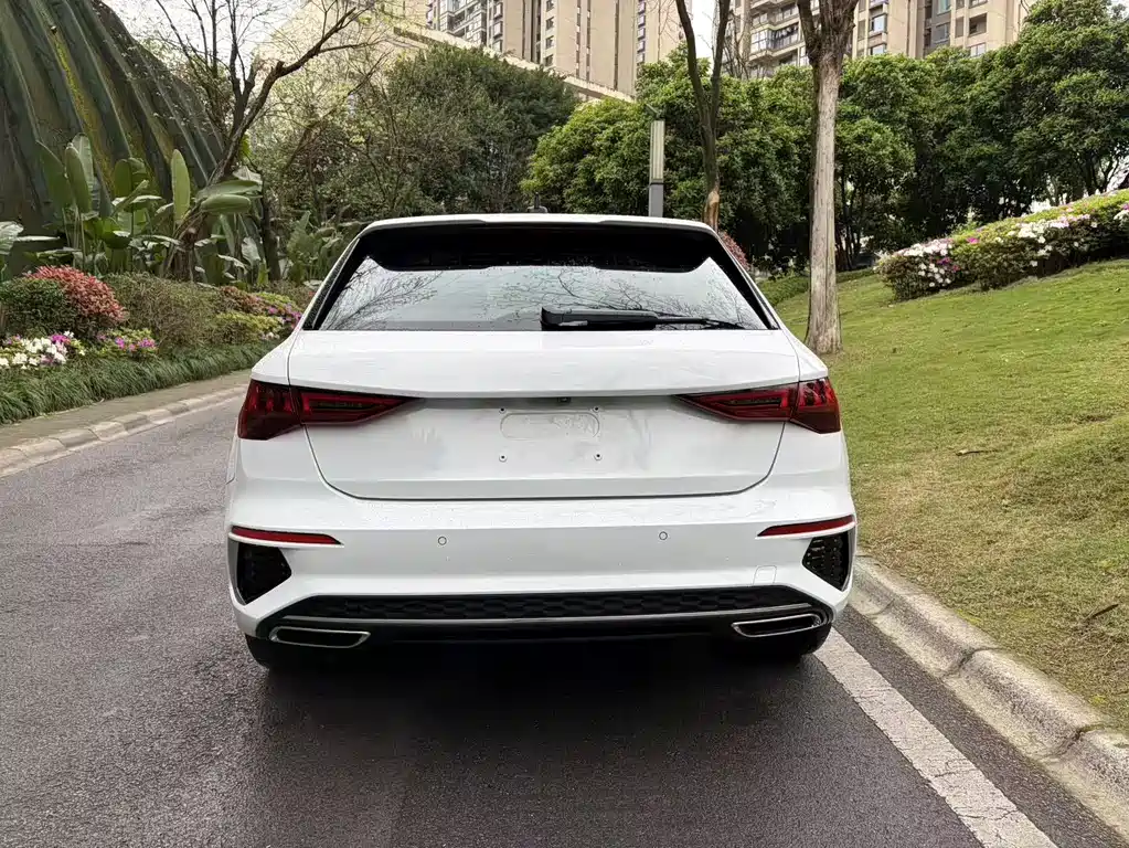Audi A3 2024 — фото 11