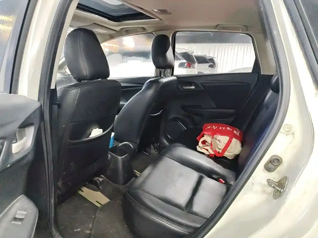 Honda Fit 2017 — фото 17