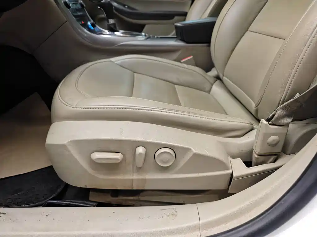 Chevrolet Malibu 2014 — фото 10